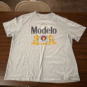 Modelo Beer shirt Mens 2XL Gray Beverage Cerveza Party Frat College Lion crest